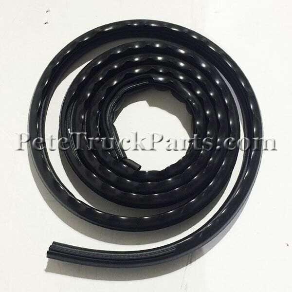 PETERBILT TRIM-SEAL BULB TYPE R60-6003-0Y4065